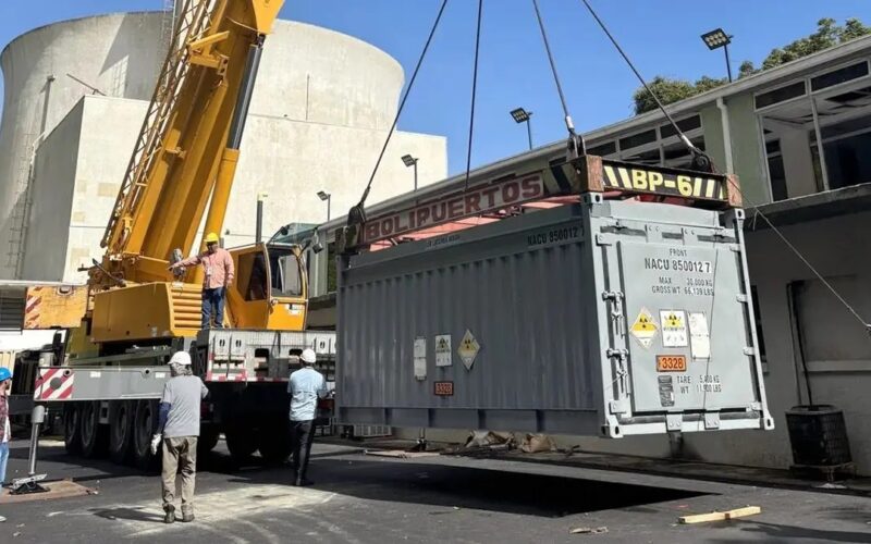 EUA extrai urânio enriquecido de reator nuclear venezuelano