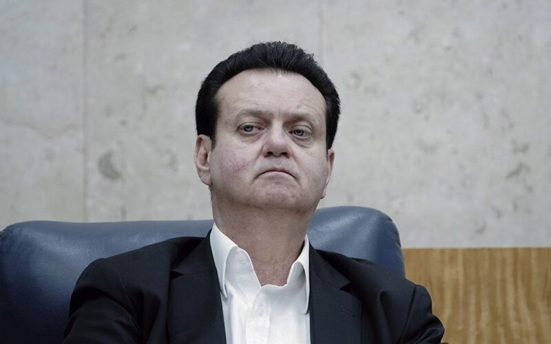 Mensagens indicam que Vorcaro pressionou Kassab para remover vídeo