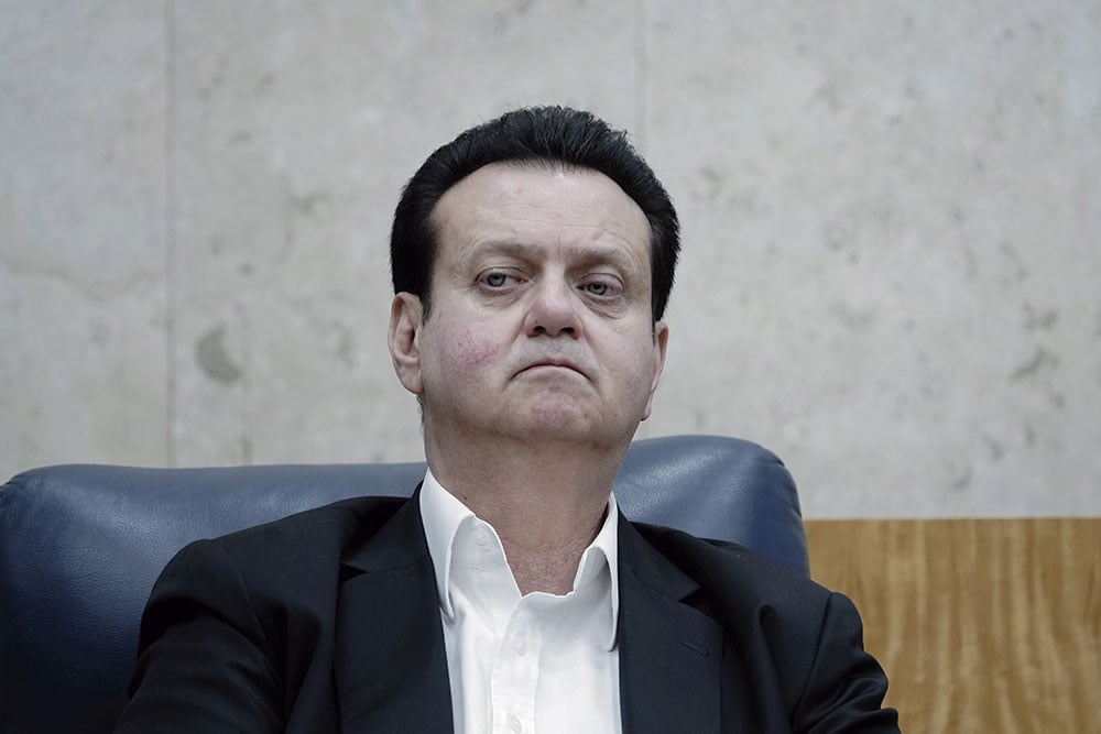 Mensagens indicam que Vorcaro pressionou Kassab para remover vídeo