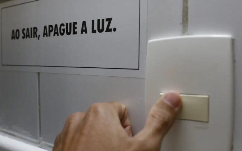 Setor elétrico: risco eleva conta em R$ 5,4 bi
