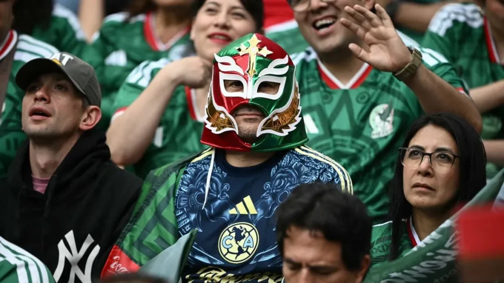 México aposta em Azteca lotado para quebrar jejum de 40 anos