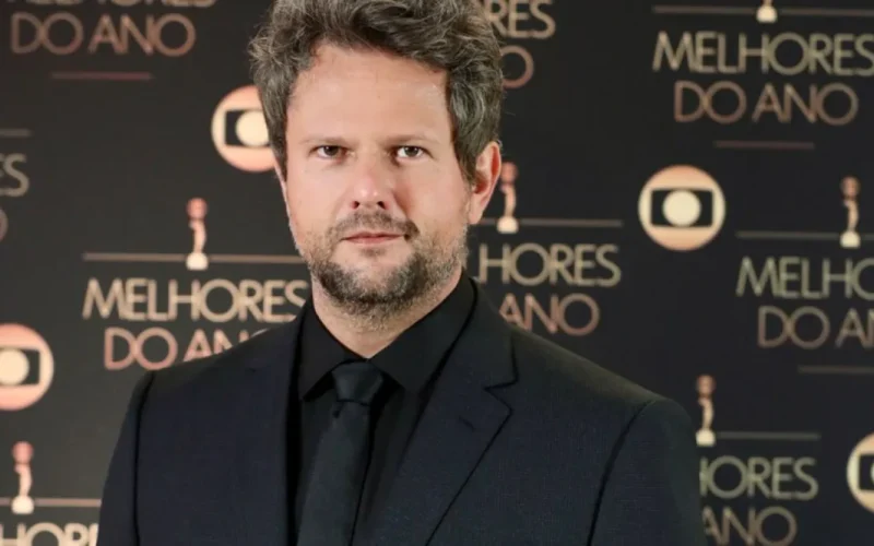 Selton Mello cobra Sessão de Terapia na TV aberta como utilidade pública