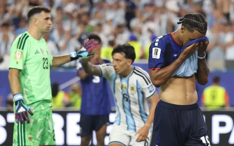 Argentina vence Cabo Verde na prorrogação com gol contra