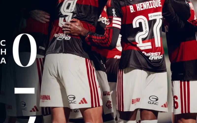Pedro brilha, Flamengo goleia Chapecoense e segue colado no Palmeiras