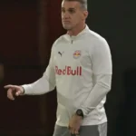 Bragantino para no Coritiba e fica fora do G-4