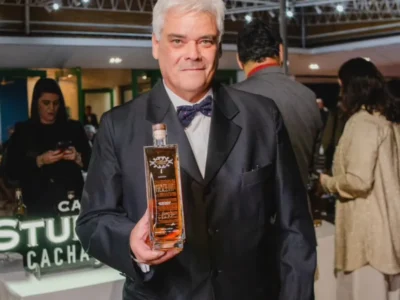 Cachaça brasileira é lançada no bicentenário com Reino Unido