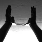 Jovem é preso após ferir três familiares com garrafa em Ceilândia