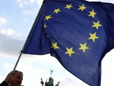 Ceuta: UE enfrenta crise migratória e avanço da ultradireita