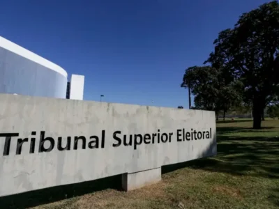 TSE cria conselho para monitorar IA e desinformação nas eleições