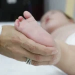 Atraso no teste do pezinho dificulta tratar AME no SUS